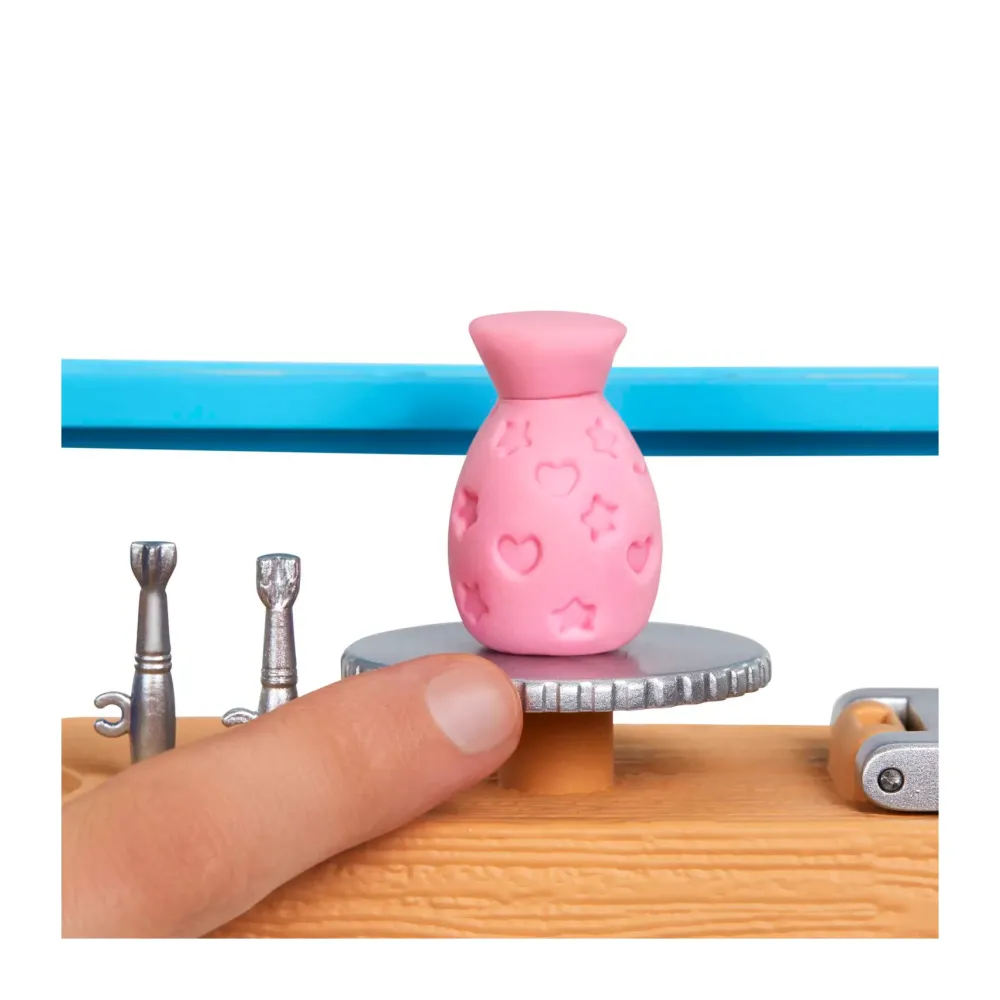 Discount Studio D'Arte Creativita E Relax, Bambola , Oltre 25 Accessori Per Creare E Dipingere, Pasta Da Modellare, Stampi, Tele E Altro Ancora, Giocattolo Per Bambini Dai 3 Ai 7 Anni Fashion Dolls