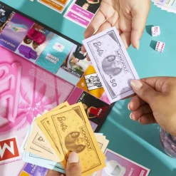 Outlet Monopoly Barbie, Gioco Da Tavolo, Giochi Per Famiglie Per 2-6 Giocatori, Dagli 8 Anni In Su Giochi Di Societa Per Bambini