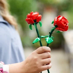 Online 40460 Rose Set Fiori Finti Compatibile Con Bouquet Di Fiori Artificiali, Regalo Di San Valentino Per Lei O Lui Mattoncini