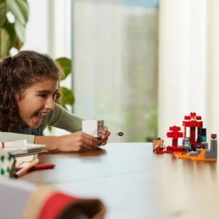 Online Lego 21255 Agguato Nel Portale Del Nether, Gioco Per Bambini Di 8+ Anni, Set Con Scene Di Battaglia E Personaggi Mattoncini