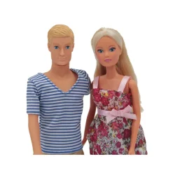 Family World Fashion Dolls